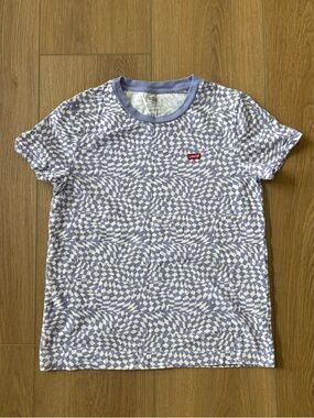 Levi's Lavender Patterned T-Shirt